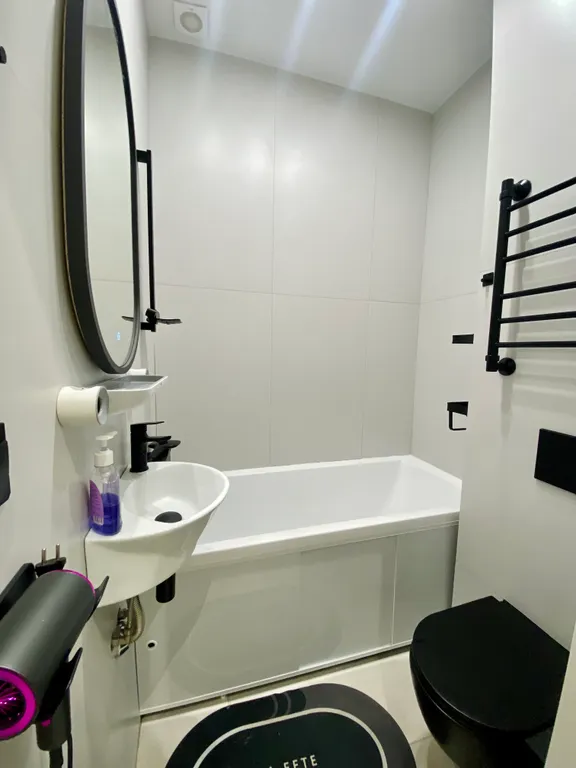 Апартаменты с бассейном у моря