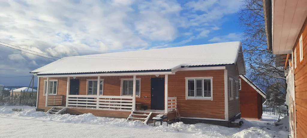 Коттедж Уютный новый дом-таунхаус — Светлое