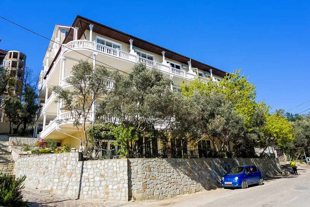 Квартира-студия с видом на море и парк