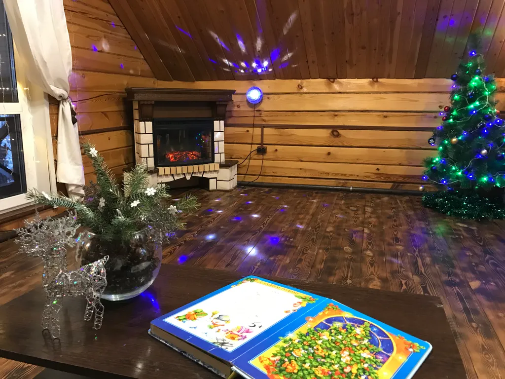 Сказочный дом в лесу