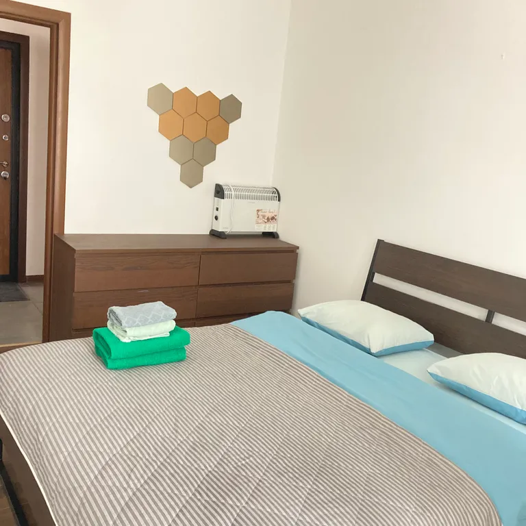 Современная квартира с панорамными окнами в двух минутах от канатки — аренда посуточно в Домбай