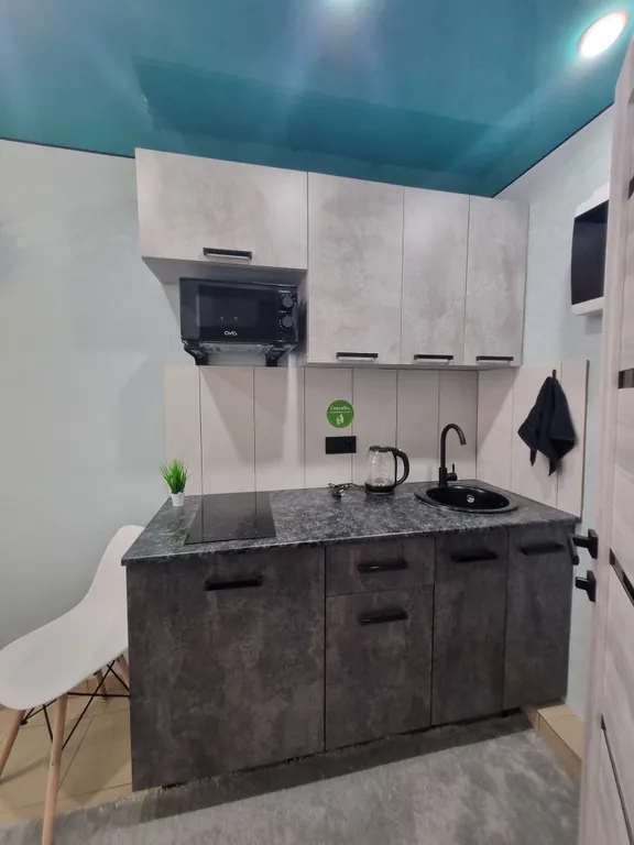 Квартира Новая 2-комнатная студия в центре Нефтяников, напротив Политеха — Омск