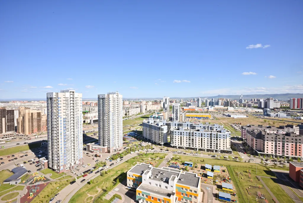 Квартира Квартира Комфортная студия в центре Взлетки с прекрасным видом — Красноярск