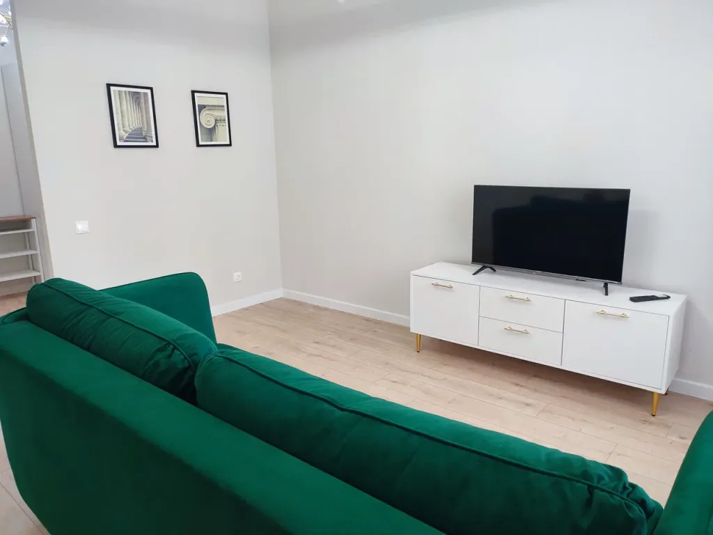 Светлые двухкомнатные апартаменты