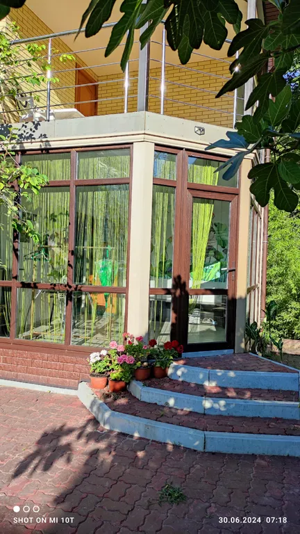 Коттедж Домик у реки — Сочи