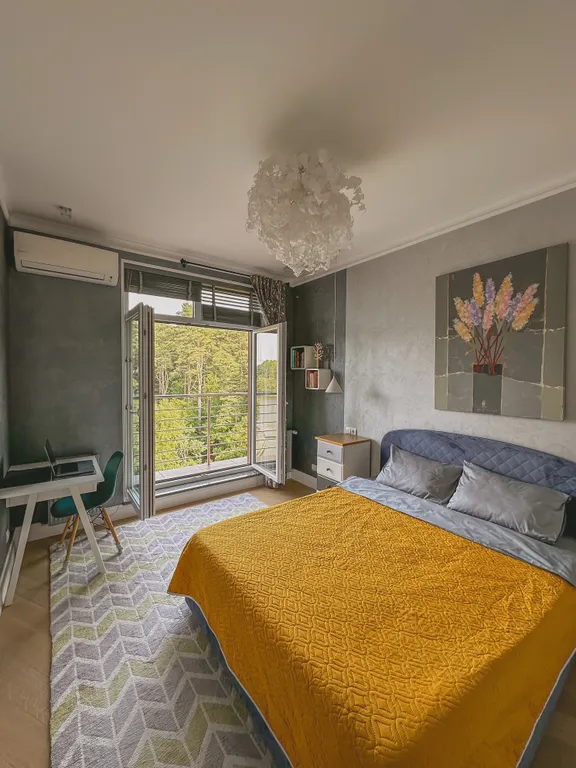 Квартира с видом на озеро в центре Светлогорска