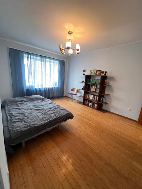 Просторная квартира в центре в 10 минутах до старого города