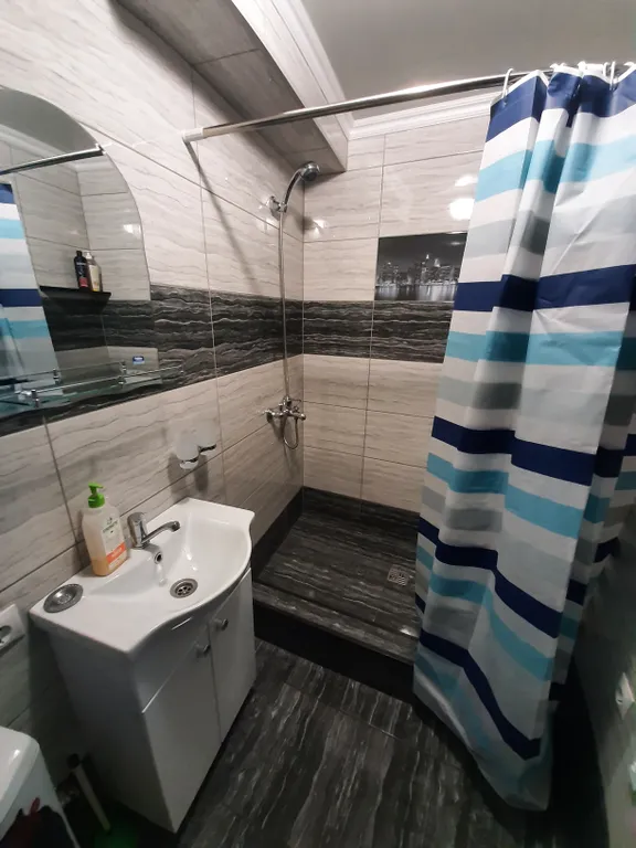 Трехкомнатная квартира в центре