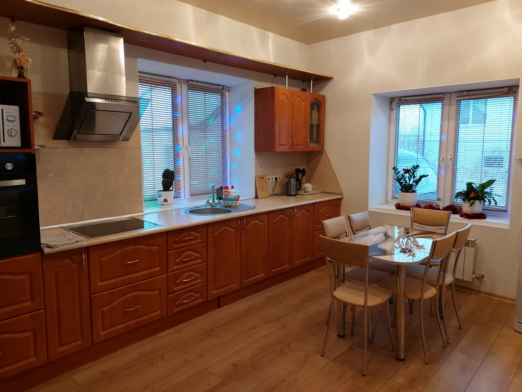 Просторный дом с баней для вашего отдыха рядом с Минском