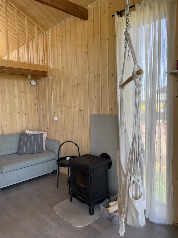 Уютный дом черный