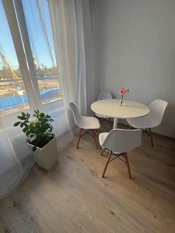 Уютная студия с видом на озеро