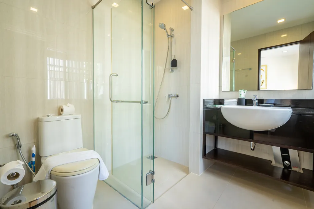 Awesome 3bd Townhouse with a patio