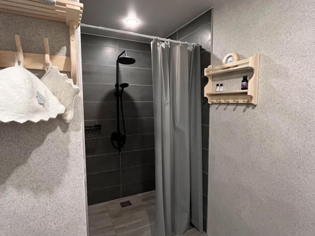 Дом отдыха барнхаус у Волги с баней и банным чаном