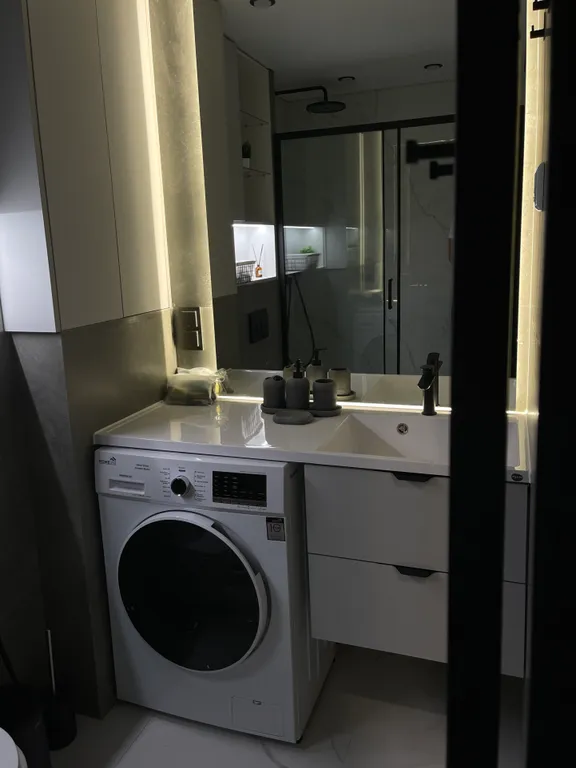 Апартаменты-студия с видом на горы в престижном районе