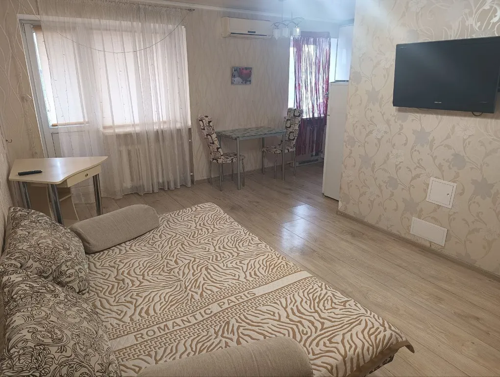 Квартира Аренда Квартиры Ворошиловский р-н Центр — аренда посуточно в Донецк