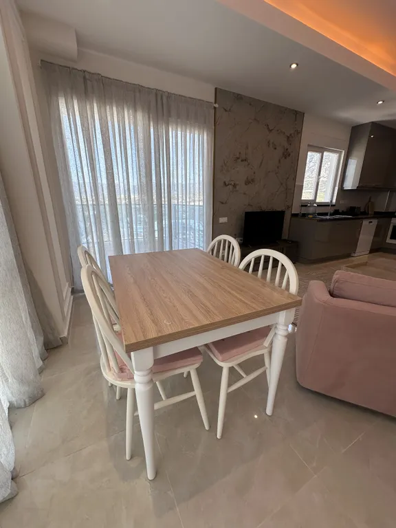 Светлая уютная квартира в Махмутларе с панорамным видом на море и горы