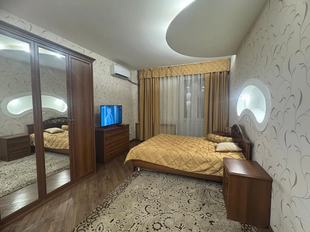 Большая 3-комнатная в центре Барнаула