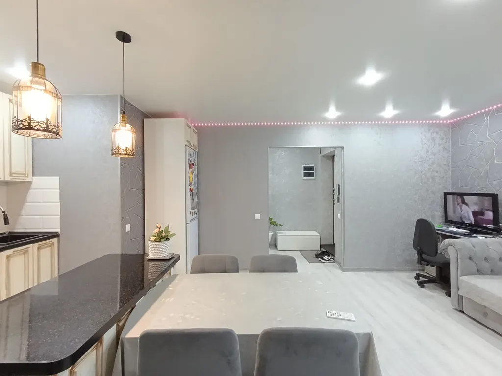 Двухкомнатная напротив Оазис Плаза