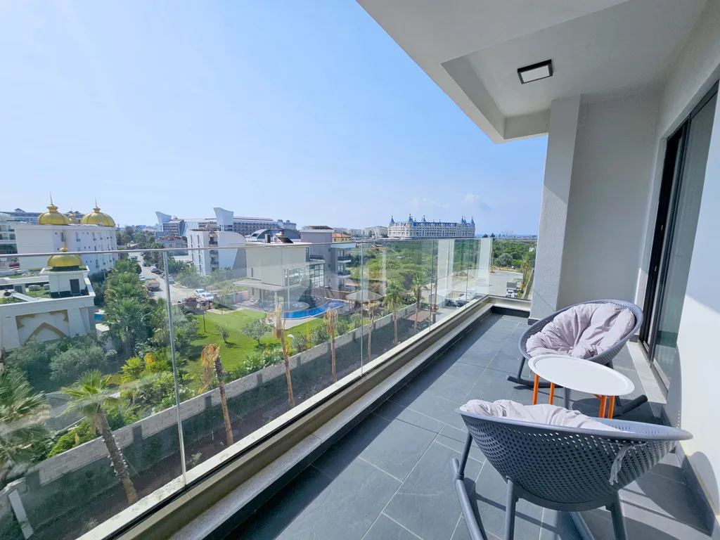 Большая квартира с 4 спальнями в комплексе с аквапарком 5 звёзд