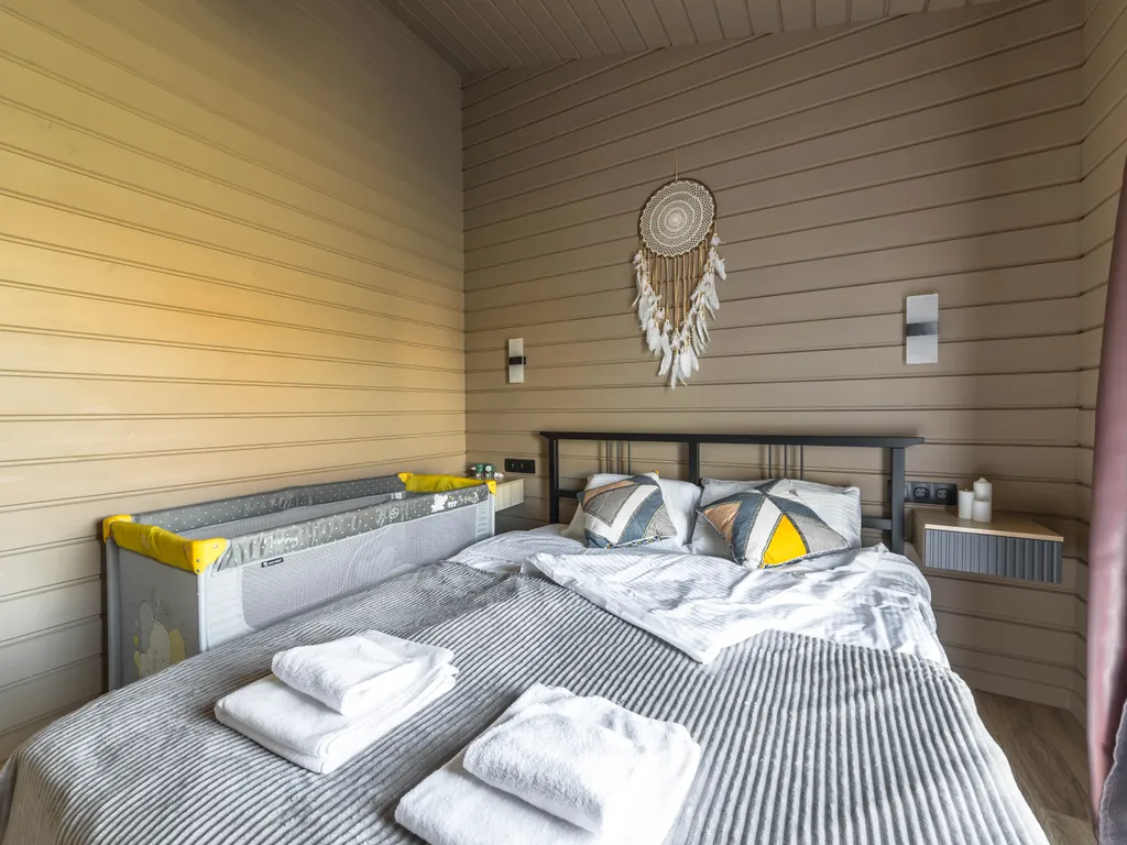 Коттедж Уютный современный дом с чаном вблизи елового леса — Черемыкино