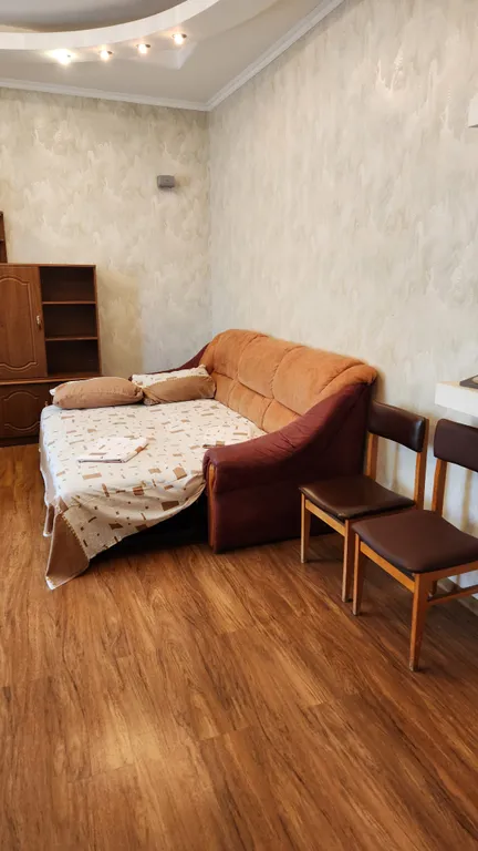 Дом с отдельным двором рядом с Театральной площадью