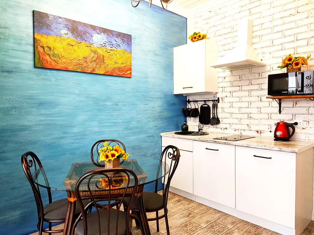 Двухкомнатный апартамент с видом на сад и внутренний дворик