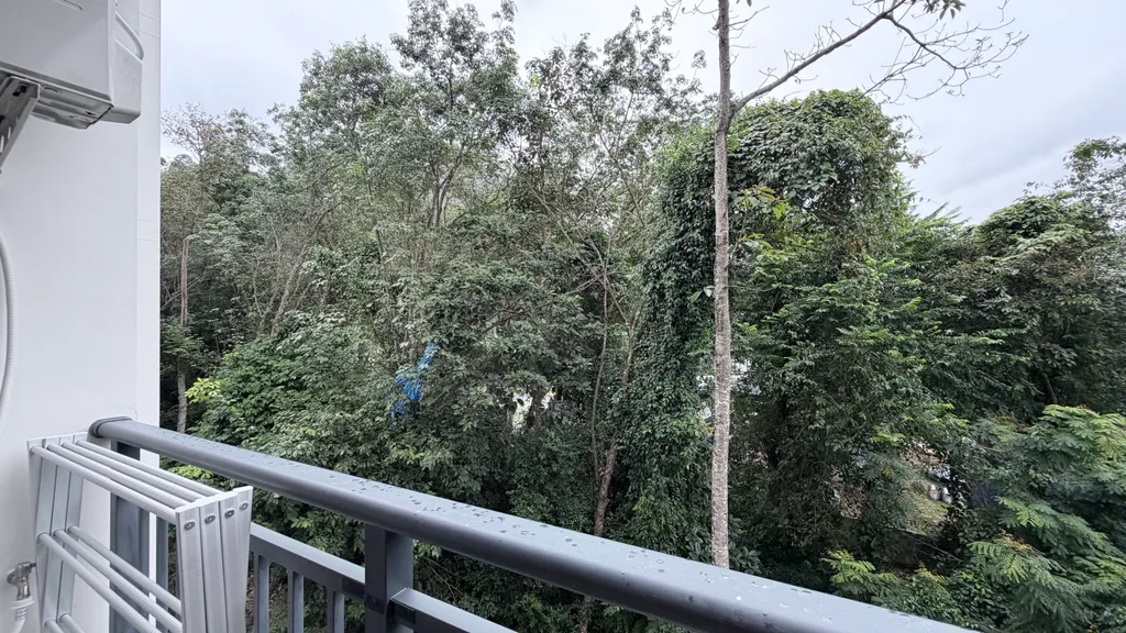 Супер однушка у моря с бассейном и спортзалом, тихое милое место