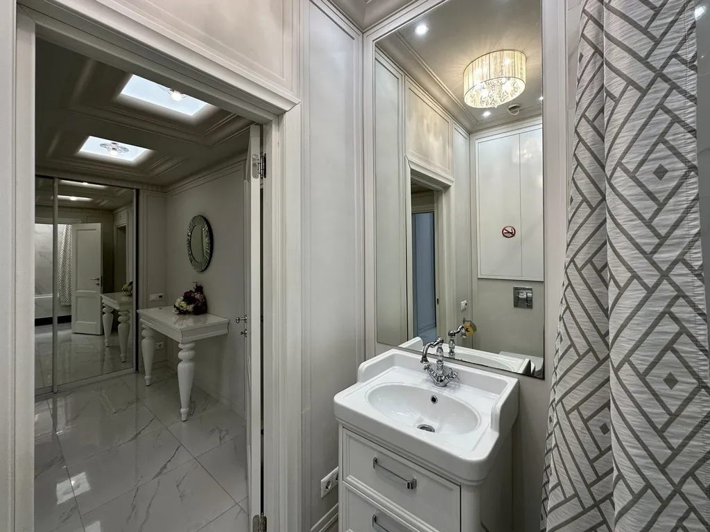 Роскошная 1-комнатная квартира рядом с центром настольного тенниса