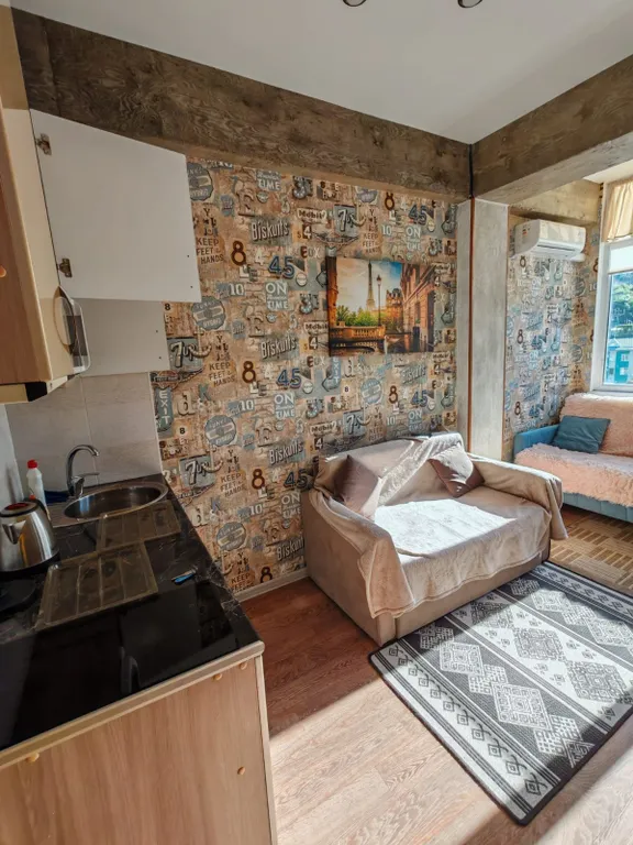 Студия в центре в 15 минутах пешком от моря