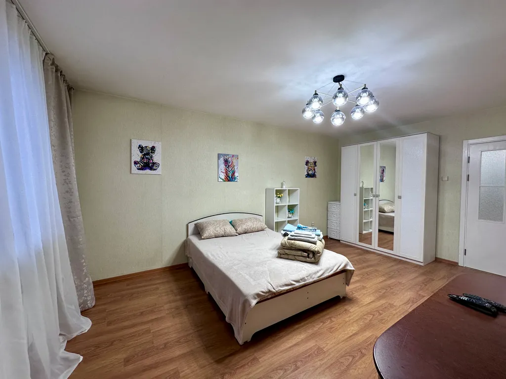 Двухкомнатная просторная квартира в центре города