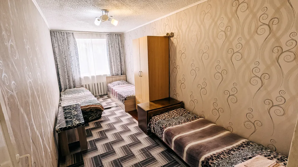 Двухкомнатная квартира в самом центре, рядом с площадью и Ледовой ареной