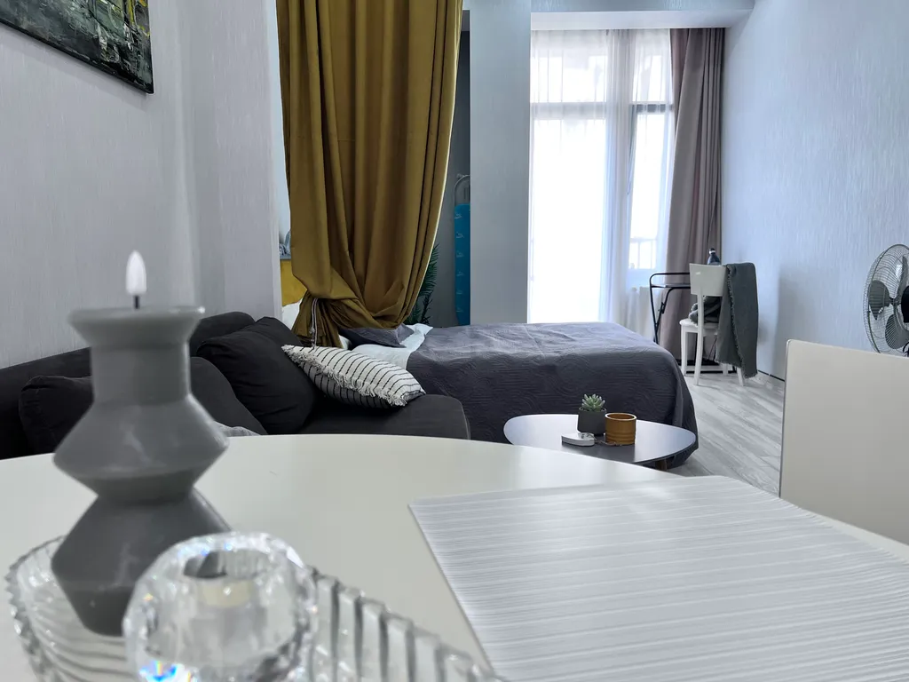 Студия возле Круглого сада