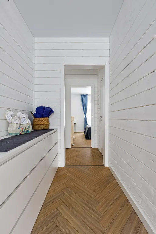 3 больших спальни и с/у с ванной, огромная кухня гостиная white house