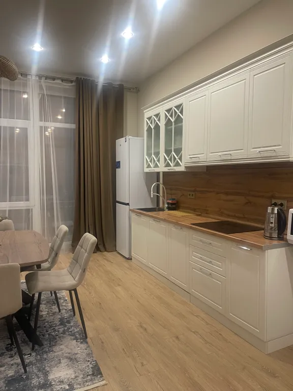 Домик у моря с бассейном