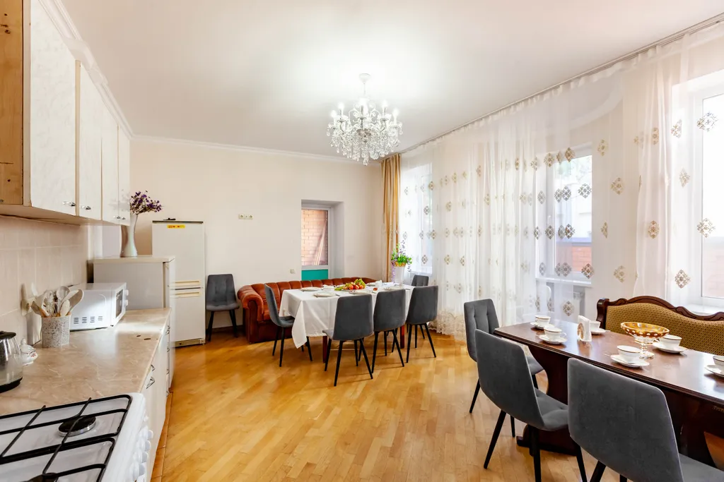 Уютный дом в центре города