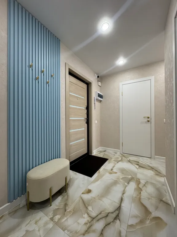 Стильная квартира с новым ремонтом в центре Индустриального района