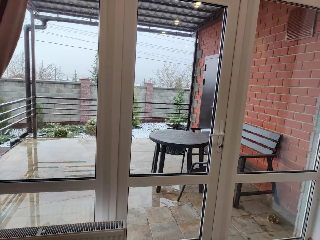 Новый дом с дизайнерским ремонтом