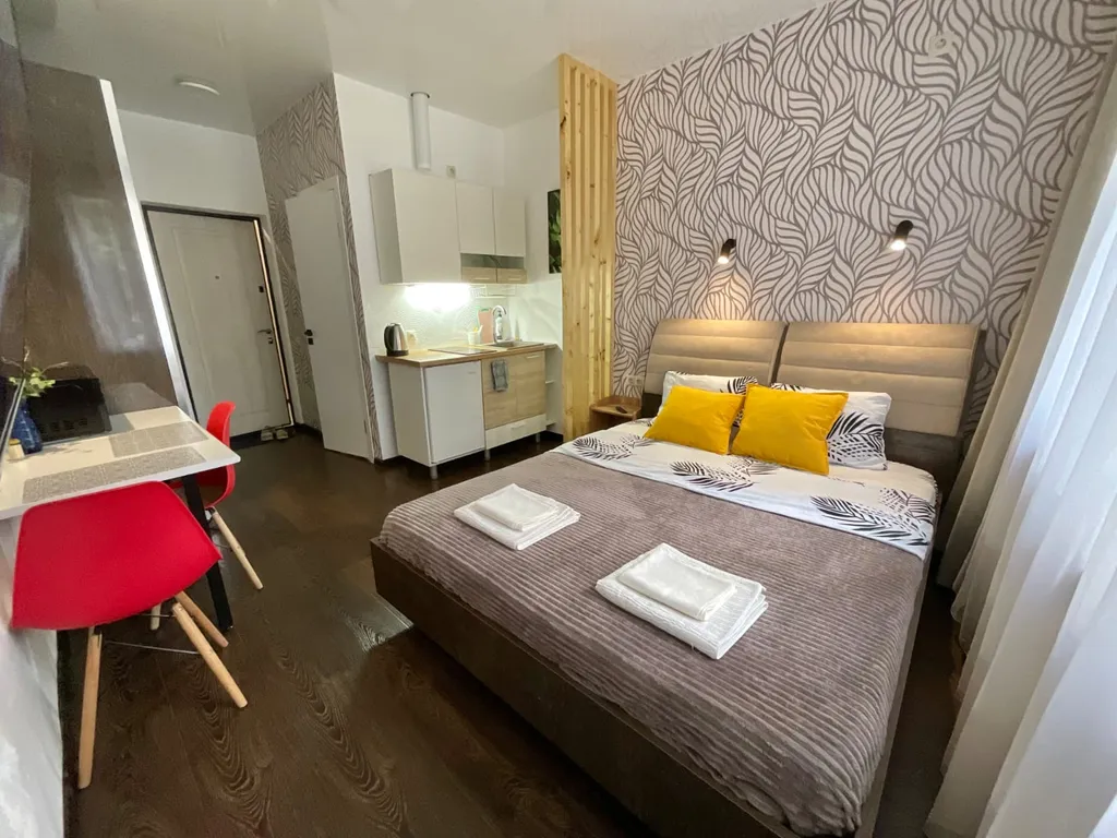 Благоустроенная студия в центре города