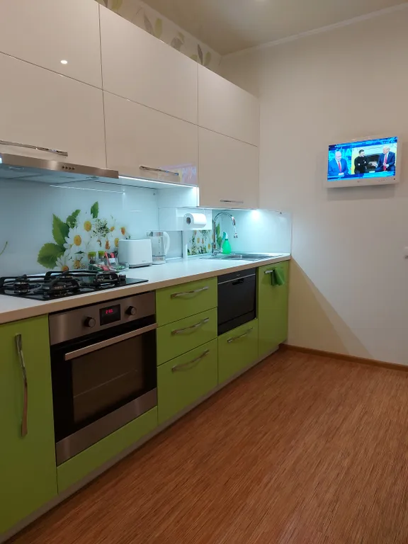 Уютная квартира в тихом районе, альпен парк 15 минут пешком до моря