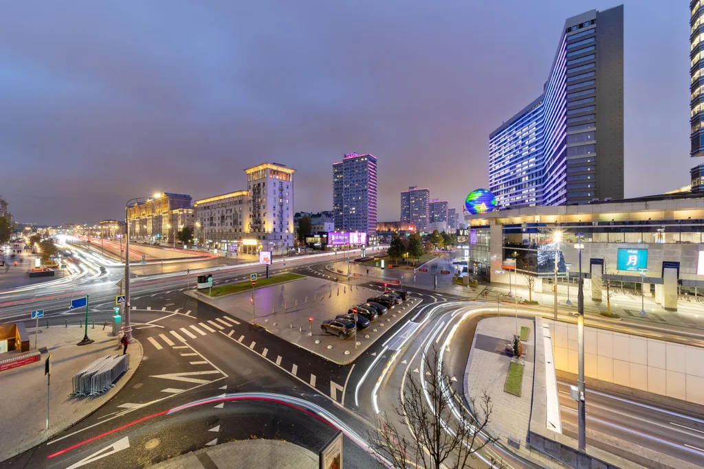 Квартира 3-комнатная квартира с видом на ночную Москву — Москва