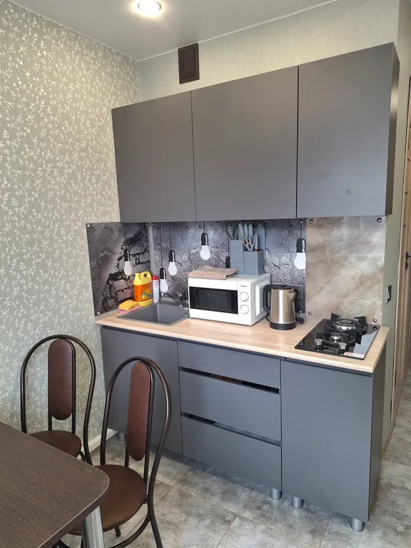 Квартира Уютная квартира в тихом спокойном районе с хорошим ремонтом — Тихвин