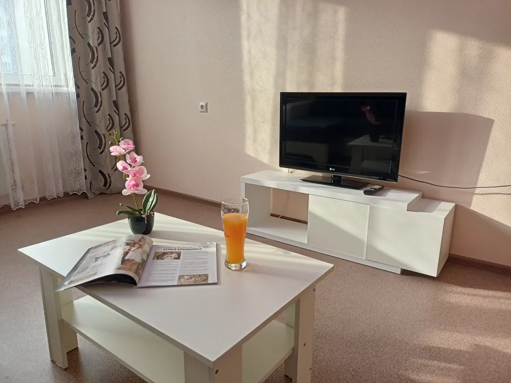 Уютная 2-комнатная квартира возле ТЦ Аура