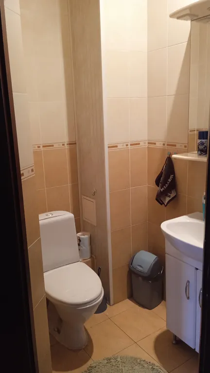 Отдельная большая комната, интернет и связь всегда