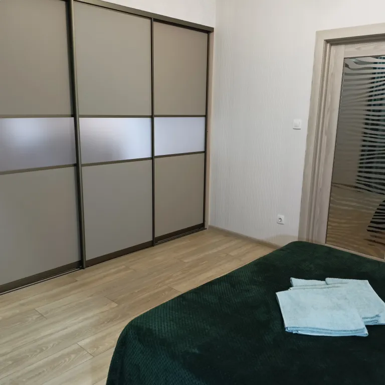 Полноценная светлая 2-комнатная квартира в центре города