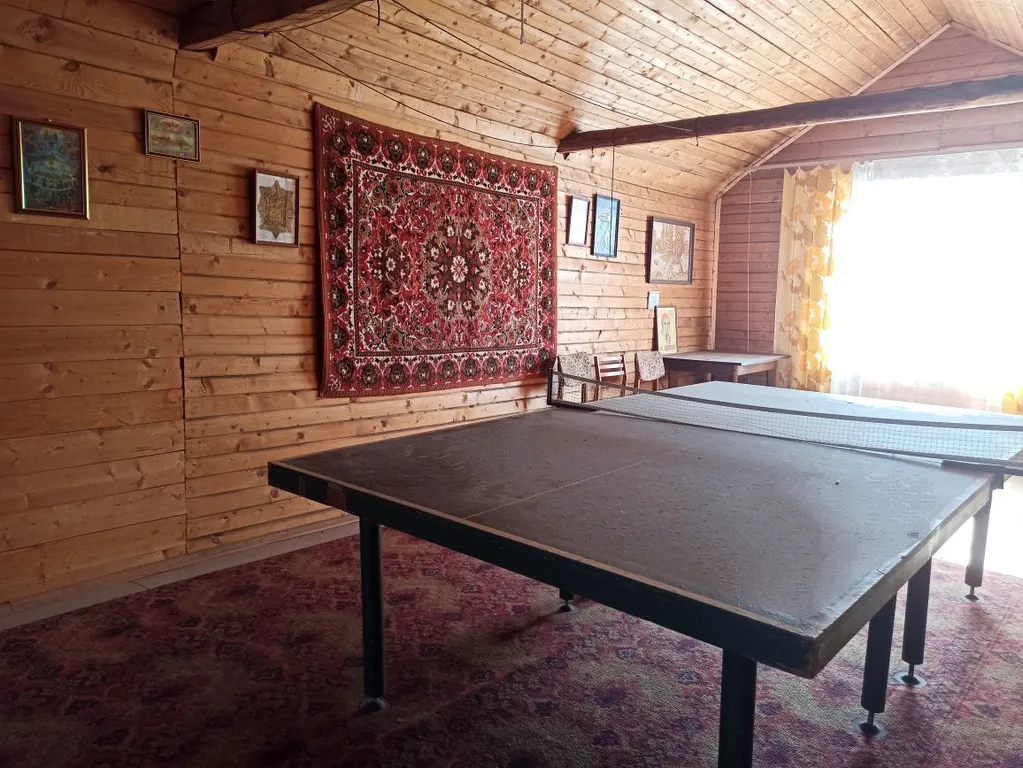 Уютный дом в черте города Осташков на берегу озера Селигер