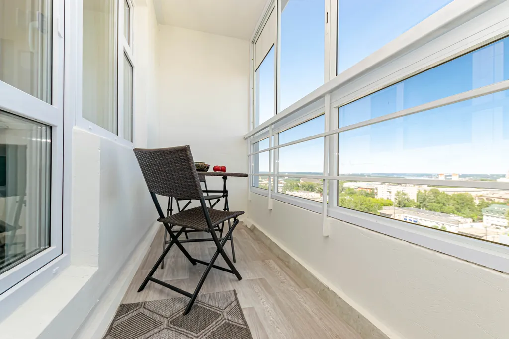 Шикарный вид 16 этажа на Каму | Цирк | УДС "Молот"