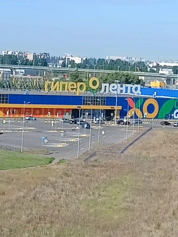 Уютная квартира в новом доме возле М4