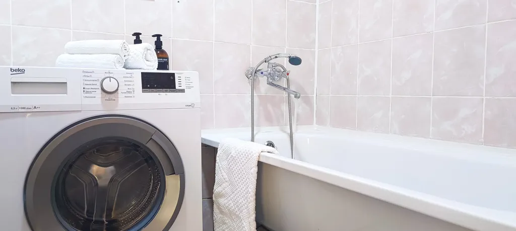 Центр,отчетные документы, двуспальная кровать+диван