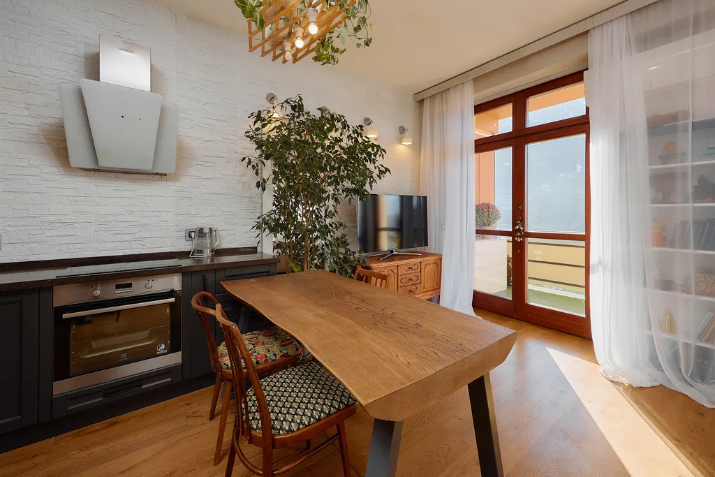 Стильный апартамент с видом на горы