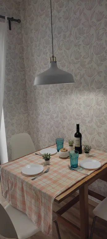 Студия у моря, Итальянская деревня